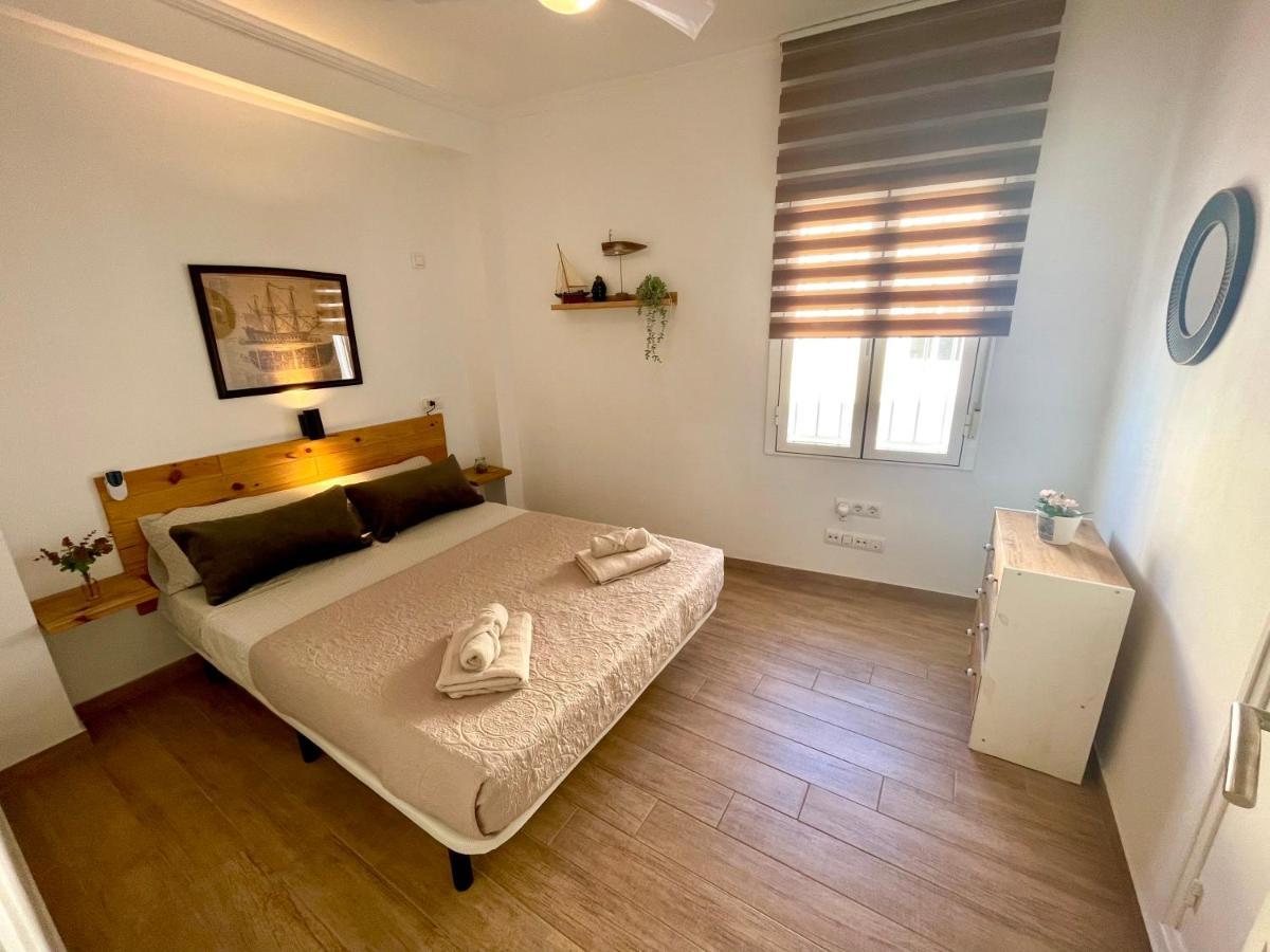Gatu Casa Muse Junto A La Playa, Vista Al Mar, Aire Acc, Terraza, Wifi Y Chimenea " Preferente Mayores De 25 Anos Y Familias " El Puerto de Santa María Exterior foto